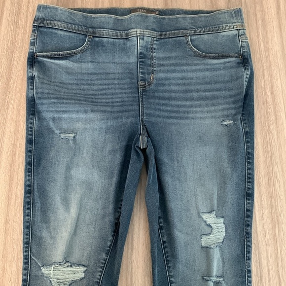 New Torrid Lean Skinny Distressed Pull On Jeans - Size 18-20 / 2X / Torrid 2 - Picture 6 of 9